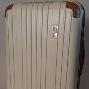Expandable Luggage - Large Hard Shell Case *NEW*